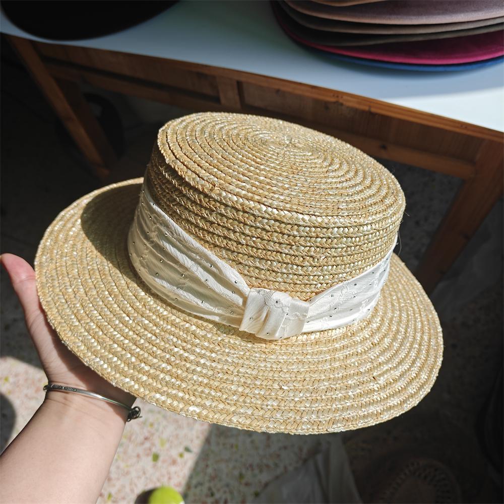 IG Französischer Vintage Weizenstroh Boater Hut Damen Sommer Flacher Oberteil Sonnenhut Handgefertigte Strand Panama Kappe mit Blumenschleife Urlaub 2026