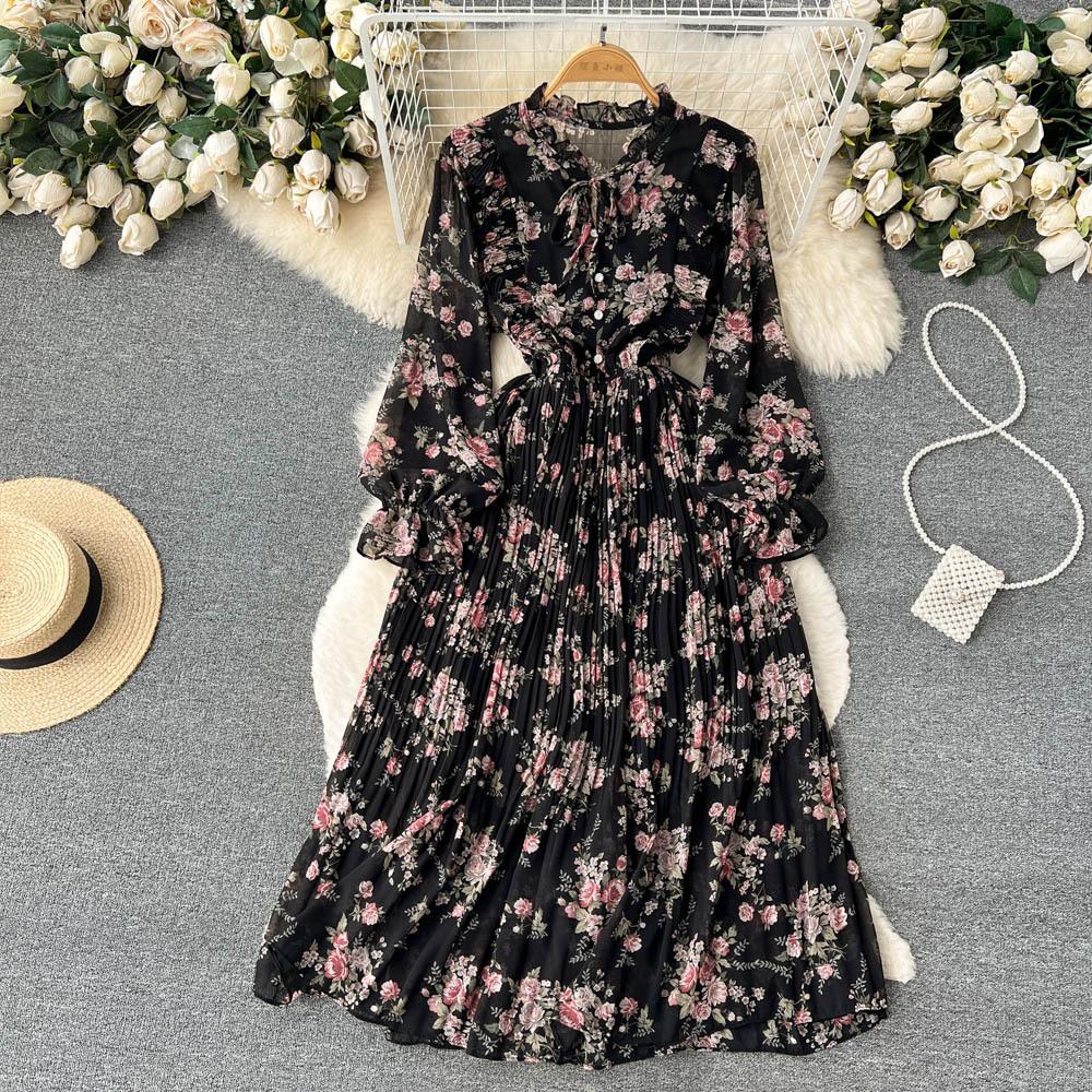Spring new French V-neck long-sleeved waist temperament small fresh floral dress women's pleated long dress