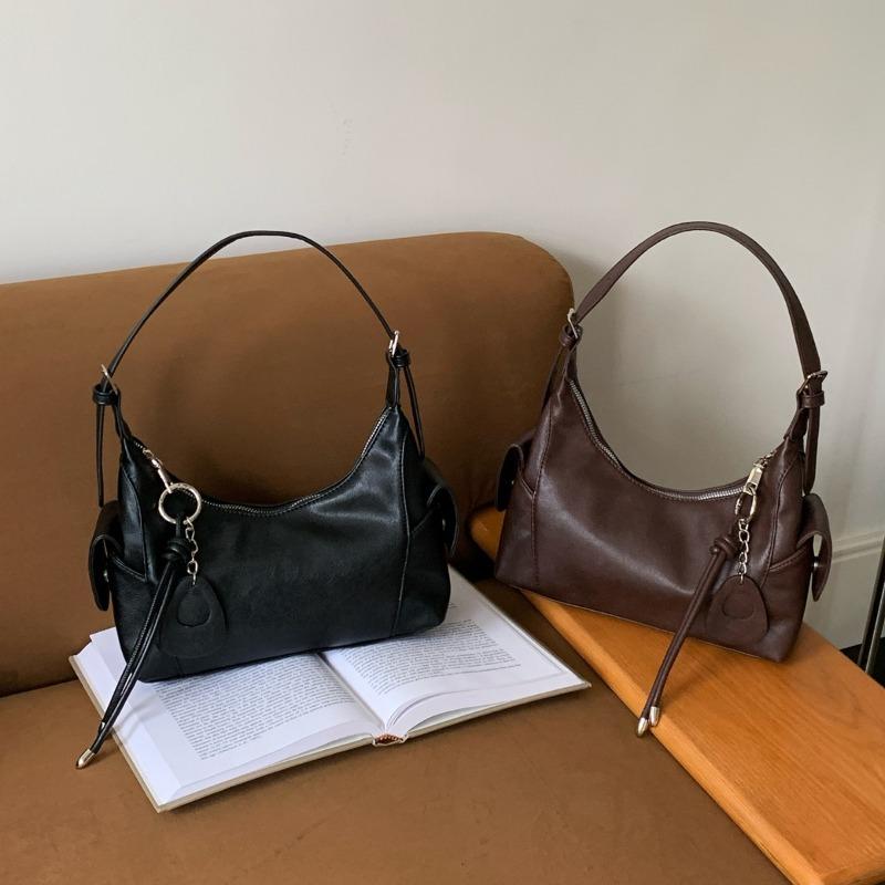 Underarm Bag - Stylish and High-end Handbag for Carrying on A Motorcycle, Single Shoulder Strap, Suitable for Daily Commuting. Casually