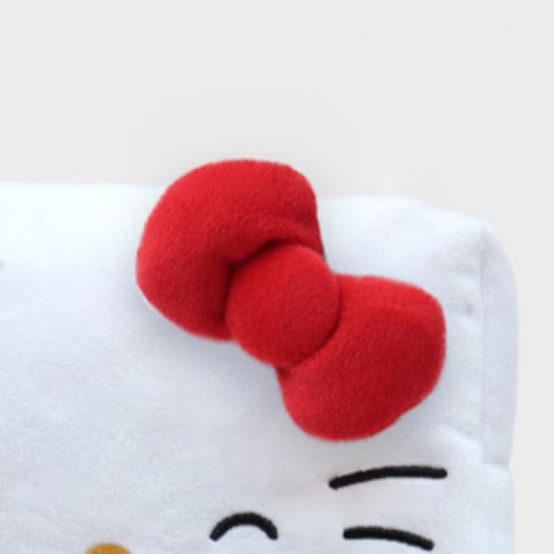 Daiso Hello Kitty Face Plush Pouch