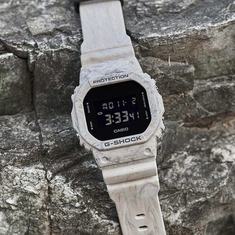 Casio G-SHOCK Series Square Earth Color Simple Outdoor Sports Quartz Movement Resin Strap Japanese and Korean Watch Men's Watch Black DW-5600WM-5PRD