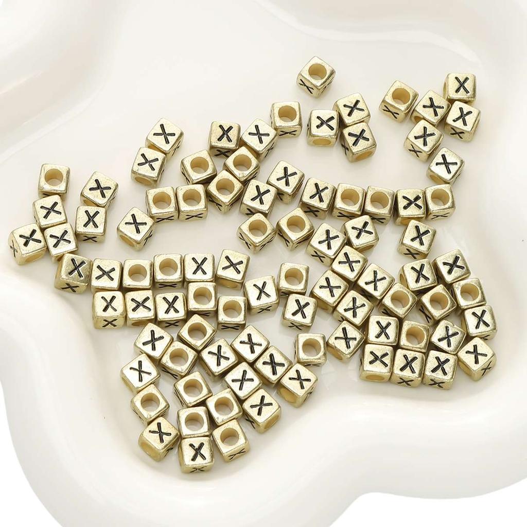 50 pz 6mm Cubo Quadrato Acrilico Fai da Te Perline Lettere Alfabeto A-Z Lettere Inglesi Per Braccialetto Collana Gioielli