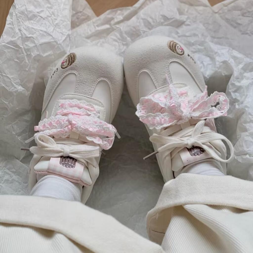 Stepping on shit feeling German training shoes women's 2025 new summer and autumn mesh breathable bread shoes one pedal lazy shoes women's board shoes