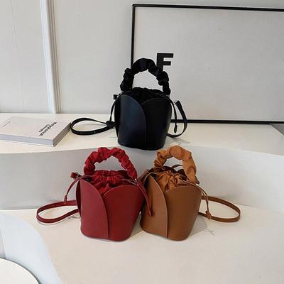 Sac Seau à Cordon Coulissant pour Femmes Sac Solide Panier à Légumes Porté Main Bandoulière Automne Hiver Nouveau Haut de Gamme Sac de Mariage KTY