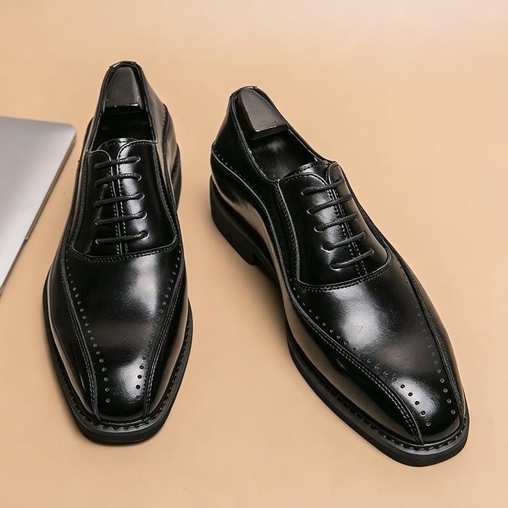 Designer New Britain Pointed Lace Up Brogues Oxford Shoes For Men Brand Fashion Wedding Dress Party Homecoming Formal  Footwear