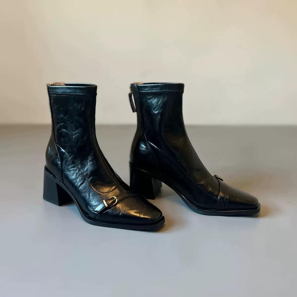 () sheepskin version~ autumn and winter retro belt buckle Martin boots women's high-heeled boots square head Chengdu thick heel short