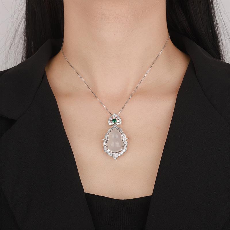 Jewelry Pendant Inlaid With White Ice Chalcedony Gourd Necklace Temperament Jade Pendant Pendant 16 * 24