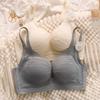 Mulberry silk is comfortable and seamless in summer, with small breasts gathered and closed. Anti-sagging bra