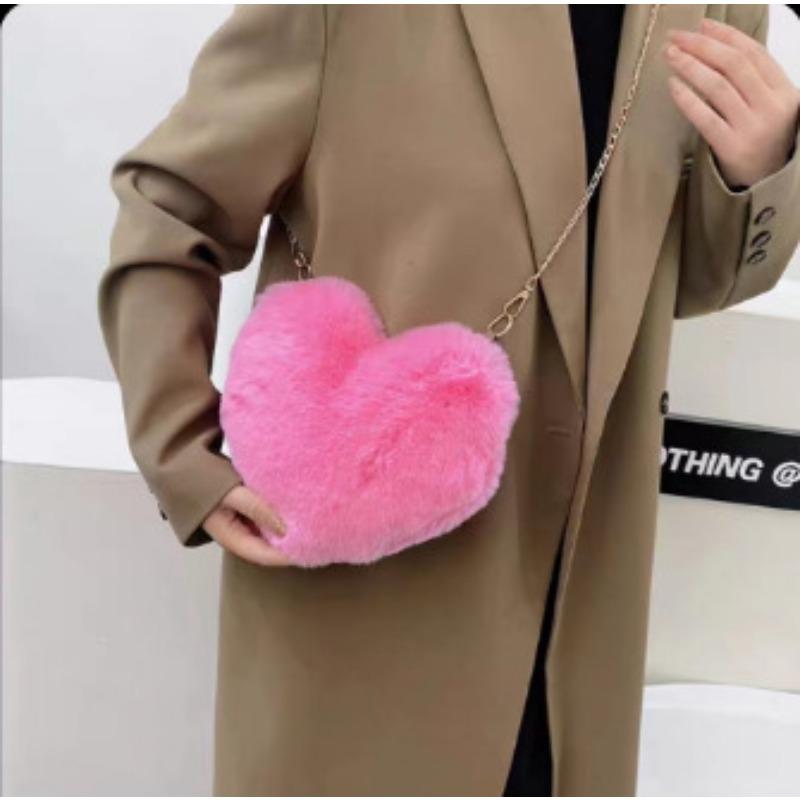 Love bag new Valentine's Day chain plush heart-shaped bag women's oblique span bag peach heart-shaped love little girl chain bag