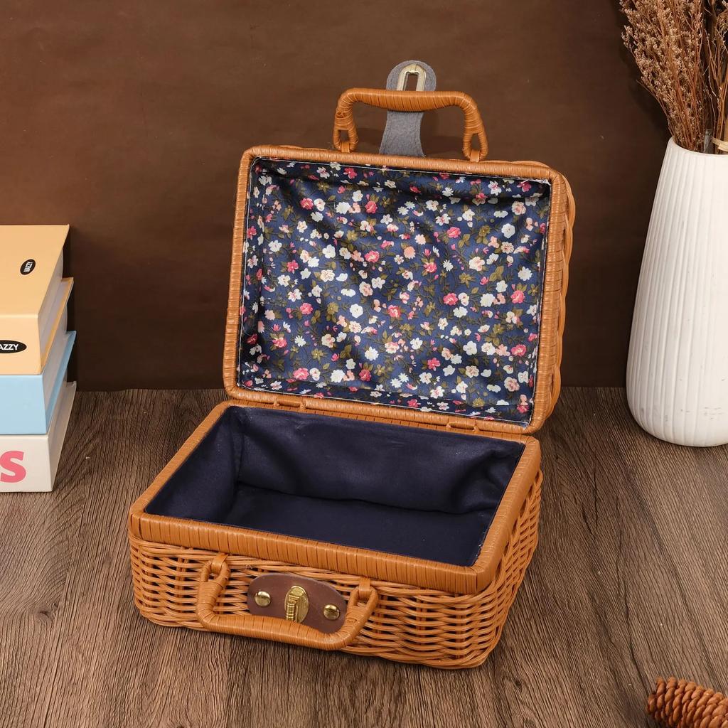 Handmade Wicker Suitcase Portable Dust-proof Round Picnic Basket Large Capacity Anti-impact Rattan Woven Luggage Box for Home