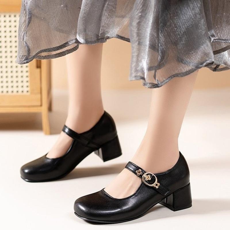 2025 Buckle Strap Mary Janes Women's High Heels Round Toe Shallow Chunky Heels Pumps for Fashion Retro Office & Career Shoes
