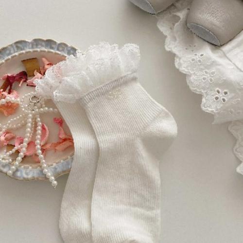 Lolita Style Japanese Kawaii Women Socks Cute Frilly Ruffle Socks Solid White Black Mesh Lace Girls Sweet Harajuku Short Socks