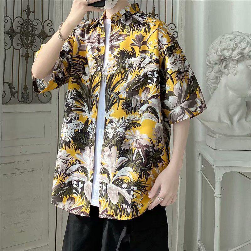 Men's Harajuku-Style Retro Floral Short-Sleeve Shirt: Hong Kong Ulzzang Beachwear with Sun Protection, Perfect for Couples.