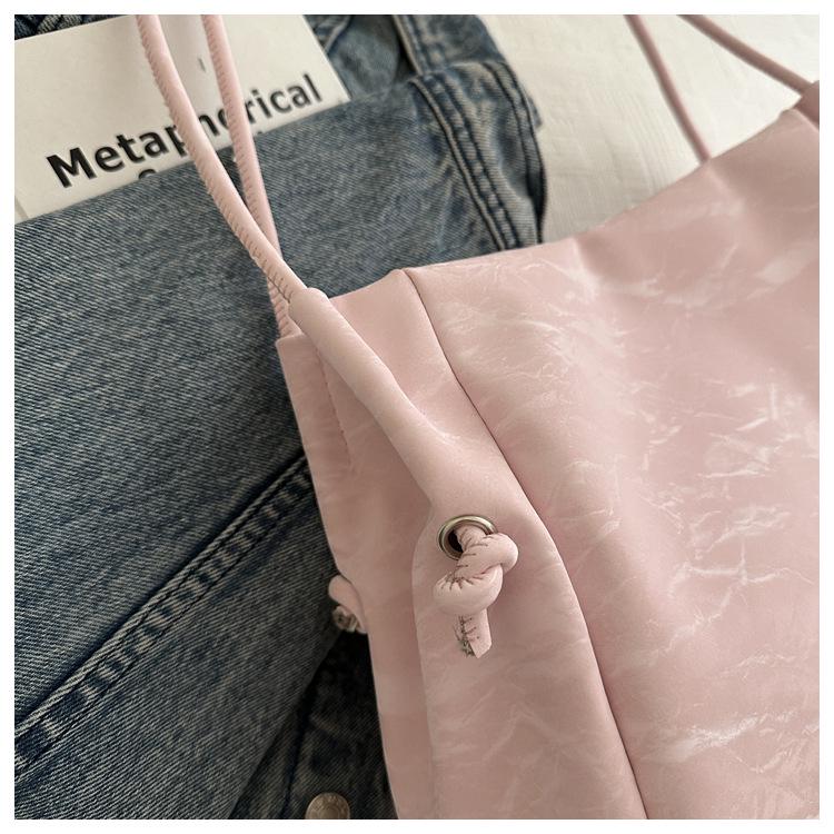 2025 Damenmode Schulter-Tragetasche mit großem Fassungsvermögen - Perfekt für College und Pendeln