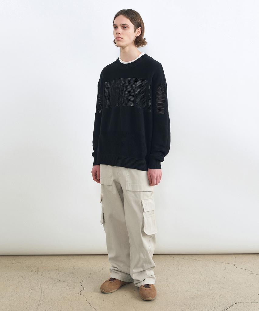 INSILENCE Contrast Panel Pullover Knit Black