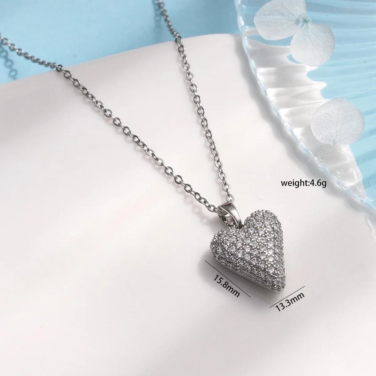 

Stainless Steel Chain Classic Shiny Zircon Crown Love Heart Pendant Necklace for Women Girls Vintage Jewelry Accessories Gifts
