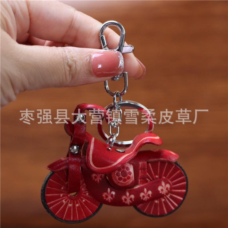 First Layer Cowhide Motorcycle Car Keychain Mini Locomotive Pendant Creative Small Gift Backpack Book Bag Pendant