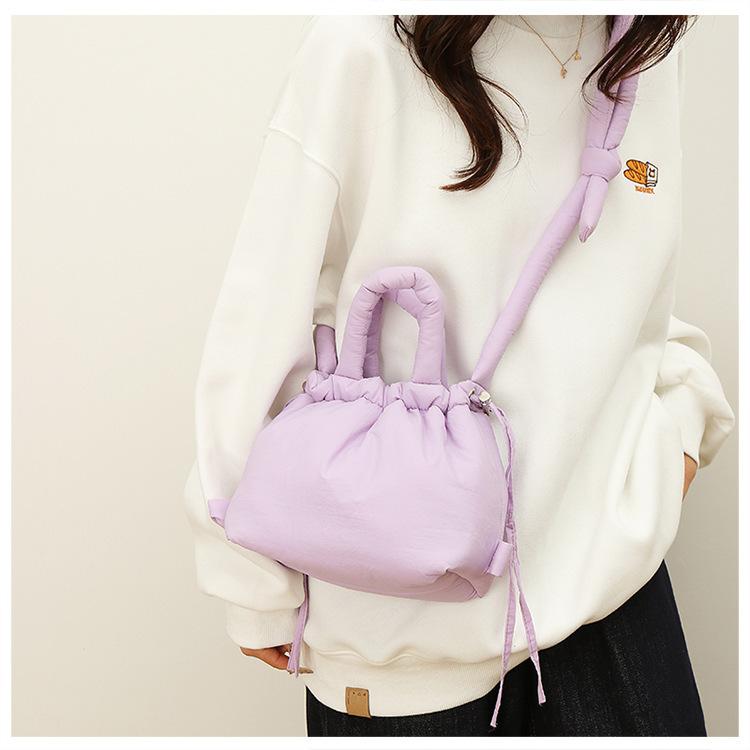 Sacco in piuma Borsa in cotone da donna Zaino piccolo in tessuto di nylon Borsa a mano imbottita in cotone casual Borsa a tracolla messenger a doppio uso leggera