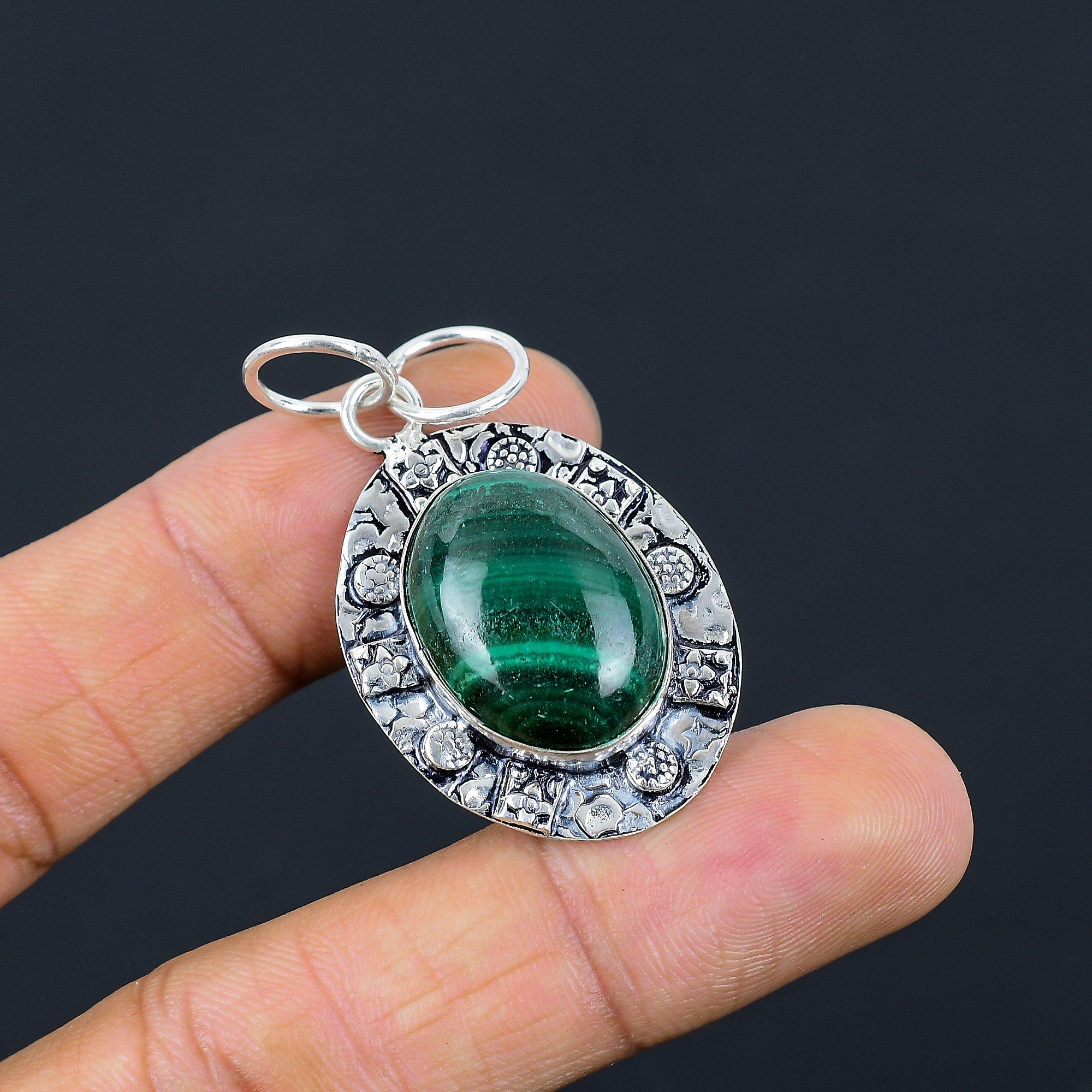 

925 Silver Oval Natural Malachite Handcrafted Heart Chakra Bezel Pendant Jewelry