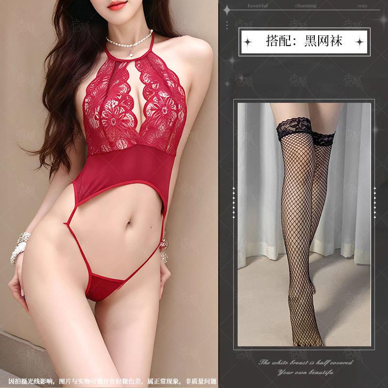 Sexy underwear, sexy pajamas, small breasts, shame onesie, female seduction, no transparent passion clothes on the bed