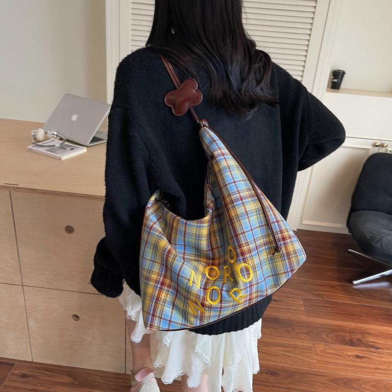 2025 new plaid canvas bag, Korean handbag, literary style versatile shoulder bag, large capacity simple crossbody bag