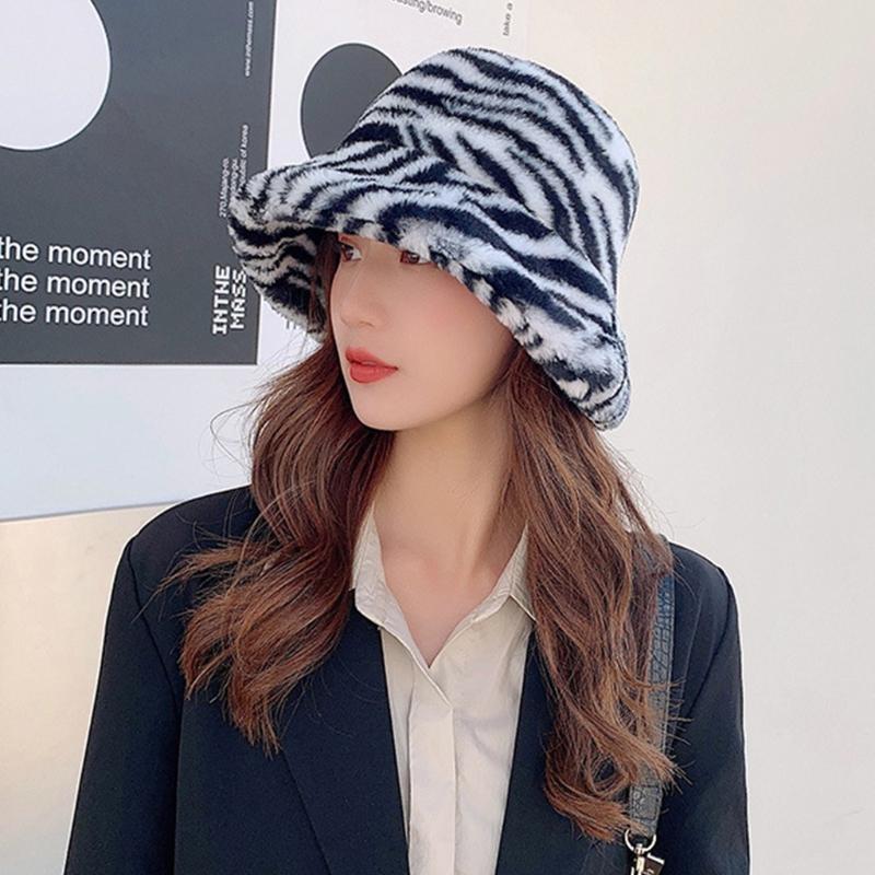 Caps with Flat Top for Warm Keeping Fuzzy Caps with Full-Covered Zebra Grain Decoration Hats Unisex Women Men