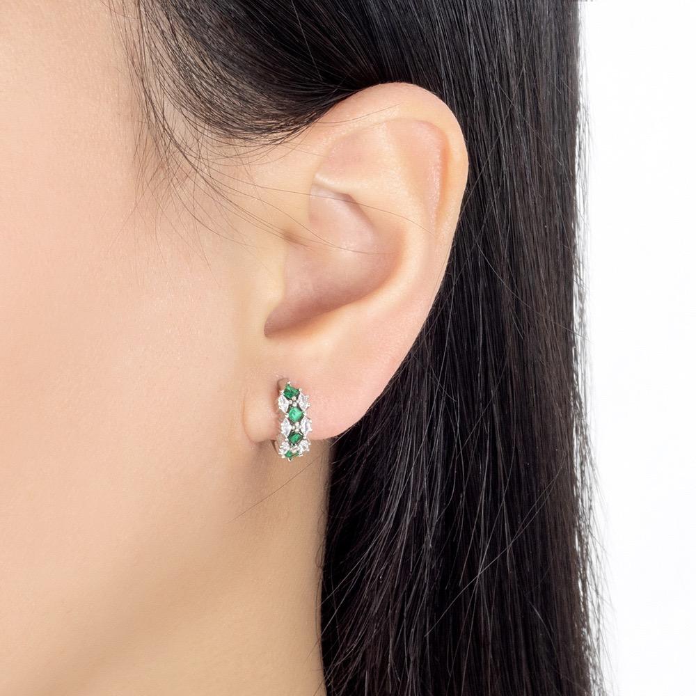 New 925 Sterling Silver Green Zircon Earrings Exquisite Earrings Suitable for Women Party Wedding Jewelry Gift
