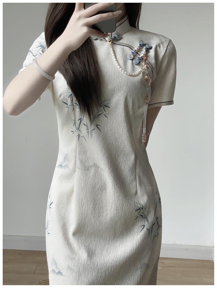 Vintage-Inspired Elegant Cheongsam: 2025 Summer Collection for Young Women