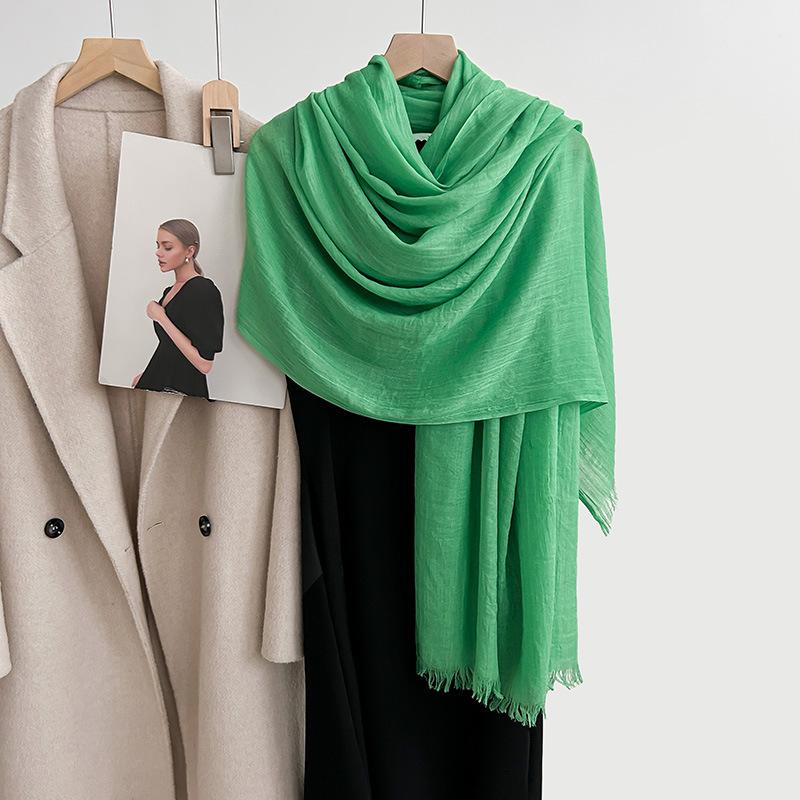 Cotton and linen scarf, fashion, literary style, solid color, linen scarf, women's air-conditioned room, shawl, and sunscreen silk scarf outside.