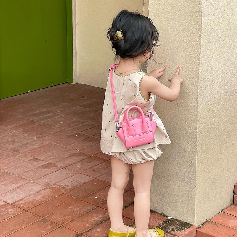 Modern Korean Baby Wing Bag Playful Mini Shell Bag For Stylish Little Girls