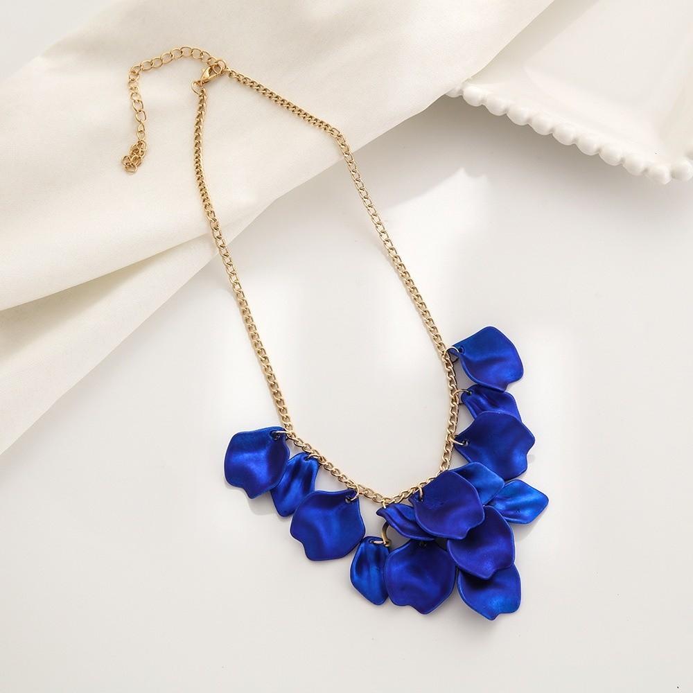Fashion Colorful Petal Necklace Shimmer Irregular Fringe Pendant Necklaces Layered Sequin Sweater Chains Gifts
