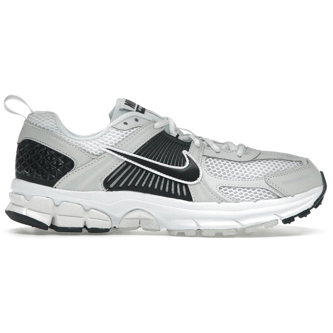 

Кроссовки Nike Zoom Vomero 5 Metallic Platinum Black (GS)(HF6998-104) 36.5