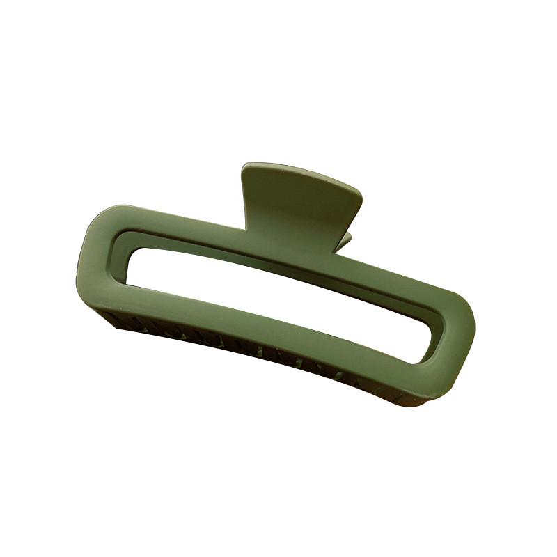 Fashionable Large Matte Plastic Hair Claw For Sophisticated Hairstyles In Multiple Shades