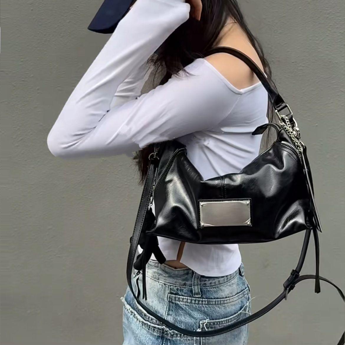 Versatile Spice Girl Underarm Bag Female Niche Retro Shoulder Crossbody Bag Student Commuter Tote Bag Female
