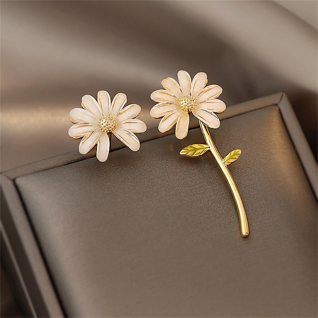 Korean Style Daisy Tulip Flowers Stud Earrings For Women Dropping Oil Pearl Crystal Earring for Women Girls Pretty Jewelry Gifts