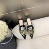Pantoletten Stickerei Spitz Retro Schwarz Damen Pantoletten Hausschuhe und Damen Sandalen Niedriger Preis Designer Luxus Bequemschuhe
