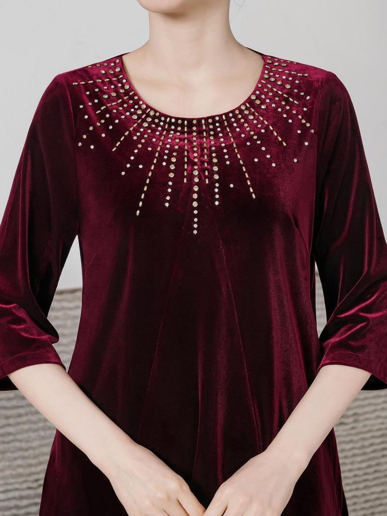 Qipao de terciopelo: Elegante vestido de otoño para un look juvenil y sofisticado.