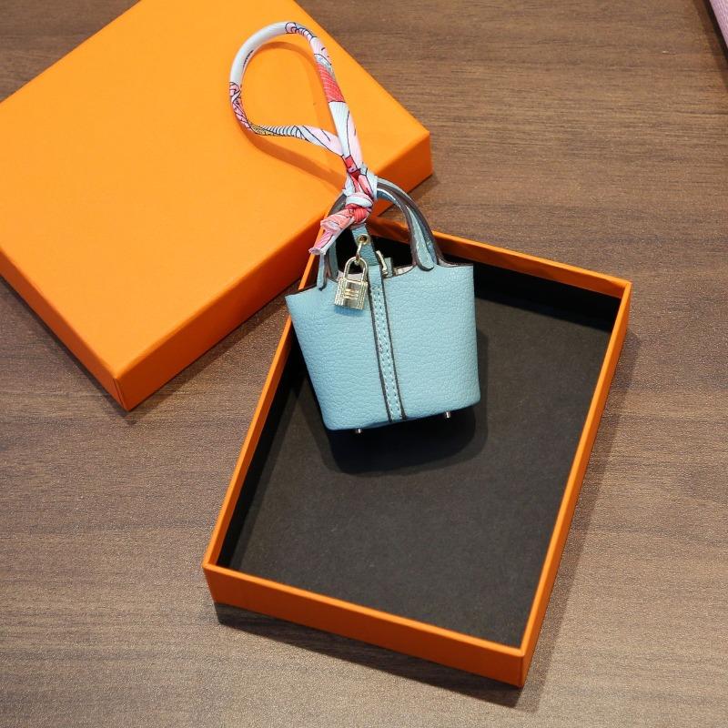 

The New Mini Basket Style Leather Multi-color Women s Bag Pendant Is Suitable for Daily Compact Headphone Storage Convenience фиолетовый