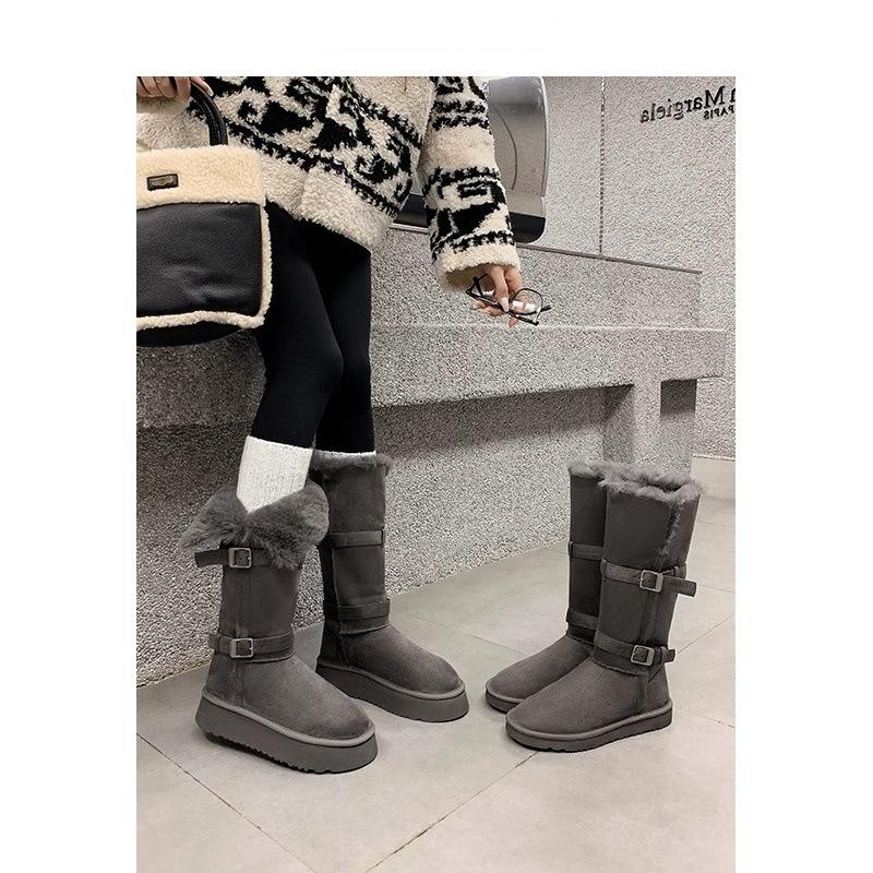 Tall boots, warm cotton shoes, Northeast snow boots, women's winter piled and thickened gray thick-soled heightening fluffy short boots