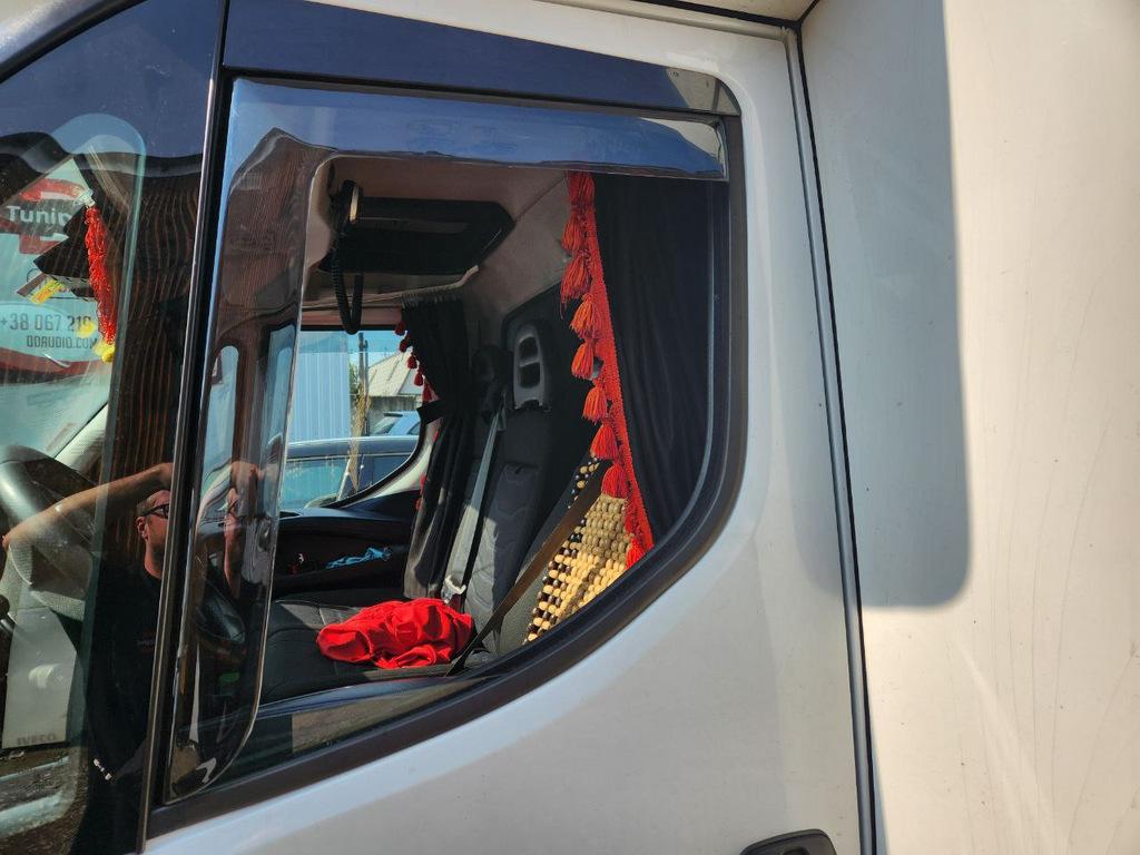 

Plug-in wind deflectors (translucent, 2 pcs, Cagatay) for Iveco Daily 2014-