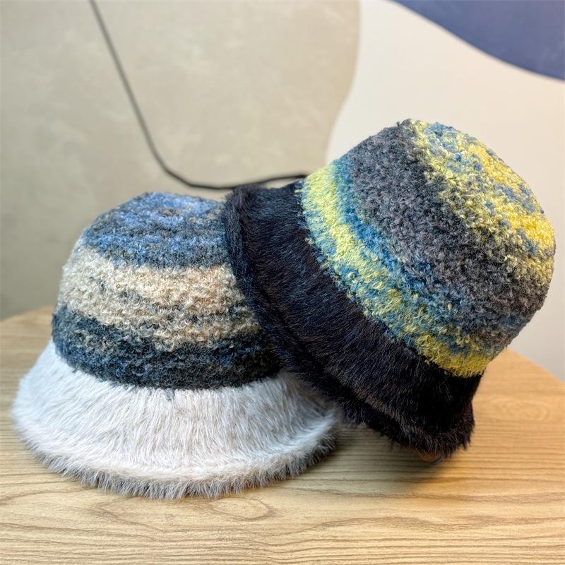 New Hat Women's Retro Bucket Hat Atmosphere Autumn and Winter Knitted Beanie Versatile Warm Plush Fisherman Hat Trendy