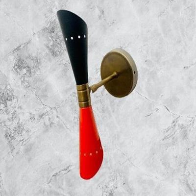 Duvar Aplik 1950'ler Orta Yüzyıl Siyah ve Kırmızı Pirinç İtalyan Diabolo Duvar Aplik Işık Fikstürü Lamba