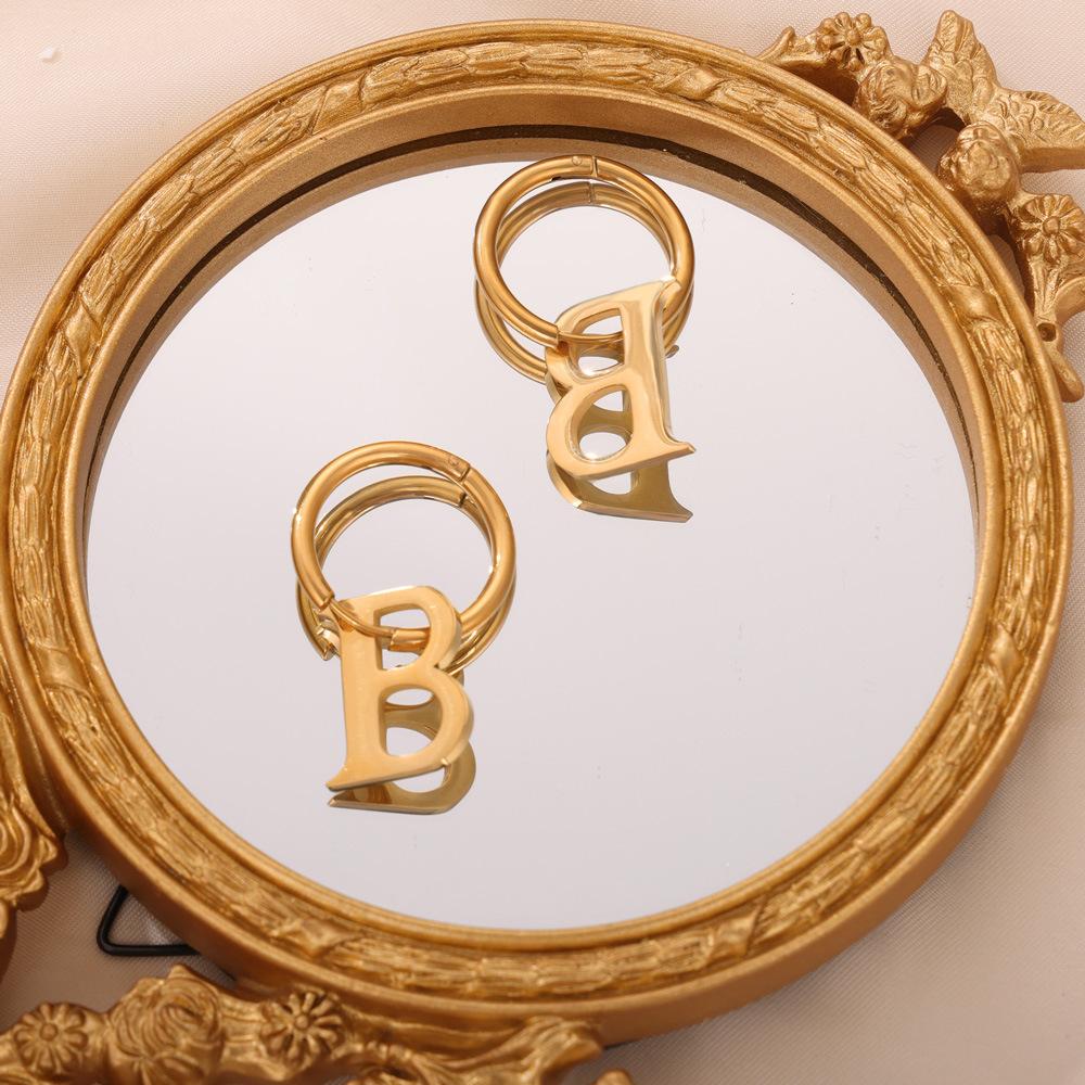 Neuer Stil Mode Nischendesign Titanstahl Vergoldet Abnehmbare B-förmige Anhänger Ohrringe Schmuck