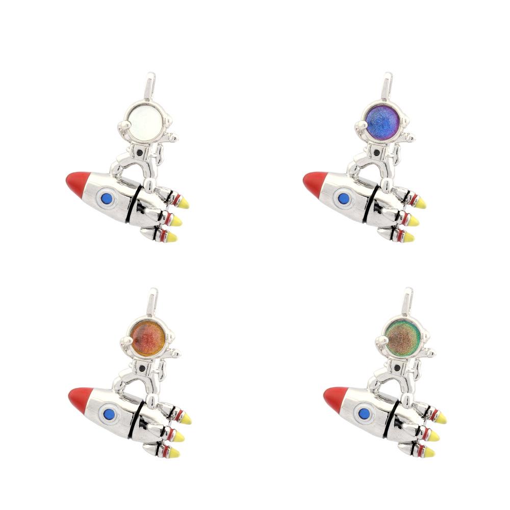 New Astronaut Crystal Pendant Necklace - Niche Cartoon Design, DIY Drop Oil Jewelry Accessories