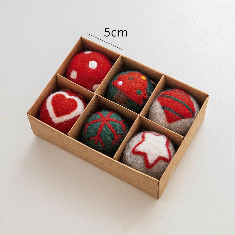 

6Pcs Christmas Decoration Felt Balls Small Hanging Christmas Snowflakes Snowman Garland Christmas Tree Decoration Christmas Gift