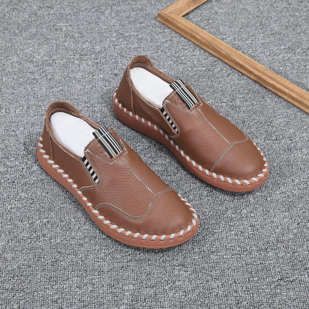 Men's Genuine Leather Slip-On Loafers: Soft-Soled, Non-Slip Driving Shoes for Spring & Autumn.