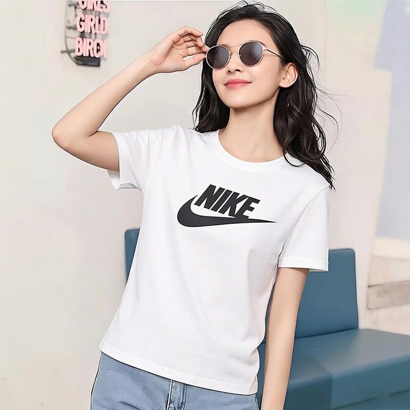 Nike Women s Crew Neck Large Logo T-Shirt M
