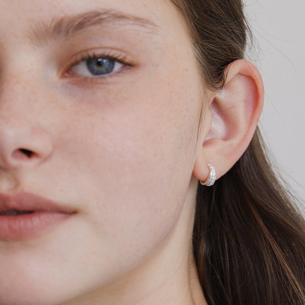 (925 Silver) Cubic Cross Hoop Earrings Ec3112