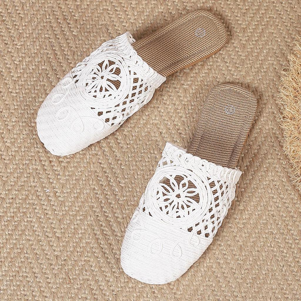 Summer Floral Slip-on Soft Sole Slippers: Stylish Outdoor Half Slippers with Flat Bottom
