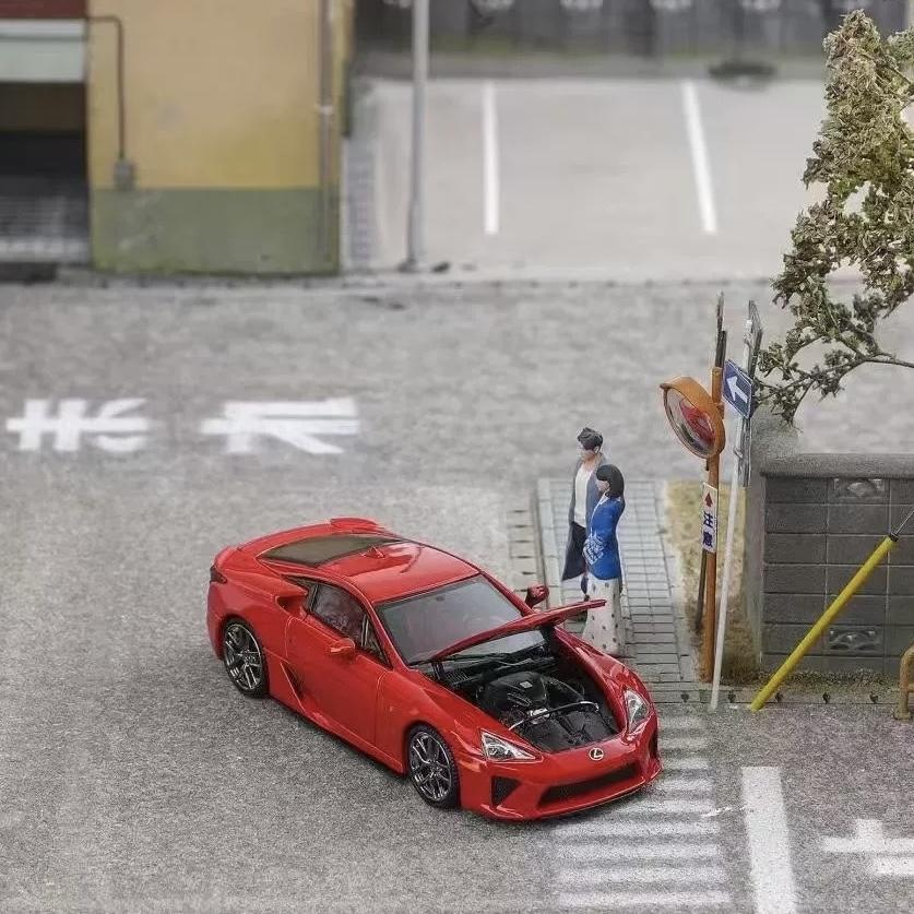 fxcr3 FH 1:64 Lexus LFA simulation static alloy car model, a festival gift toy for children, and a collectible decoration for adults.